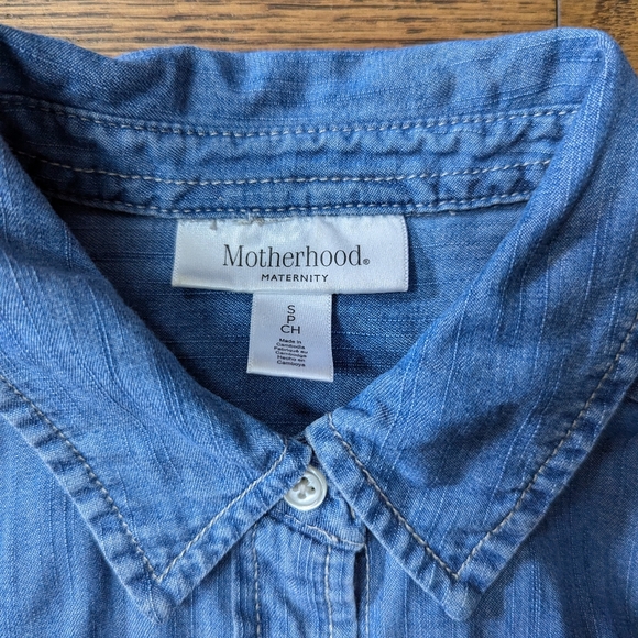 Motherhood Maternity chambray button up (small) - Picture 3 of 4